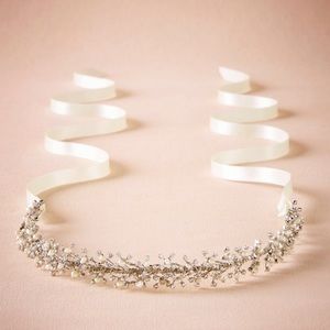 NWT untamed petals loralei halo headpiece bhldn